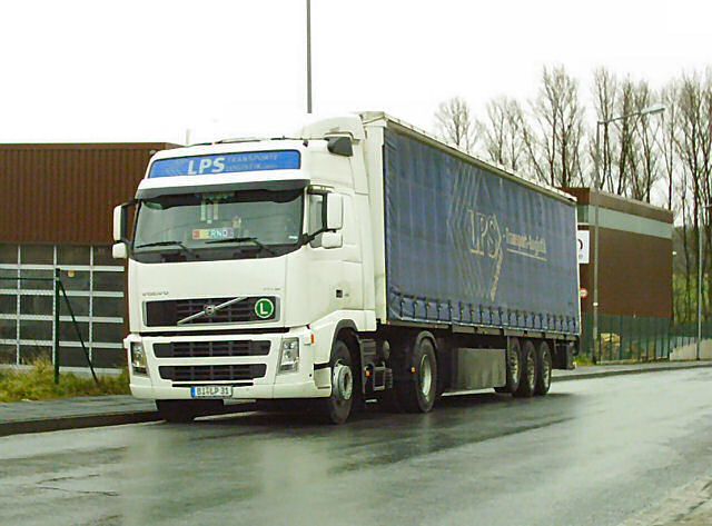Volvo-FH-12-420-LPS-Rolf-LP31-130606.jpg
