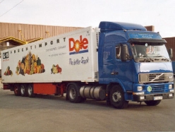 Volvo-FH-12-420-LPS-Reineke-GT-130606-02