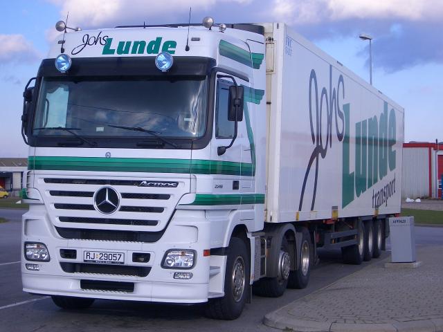 MB-Actros-2546-MP2-Lunde-Stober-020404-1.jpg