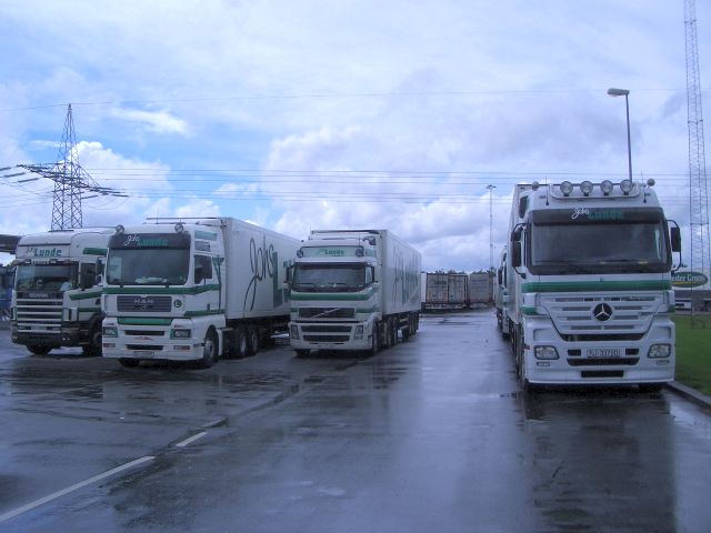 Scania-MAN-Volvo-MB-Lunde-Stober-070105-01.jpg