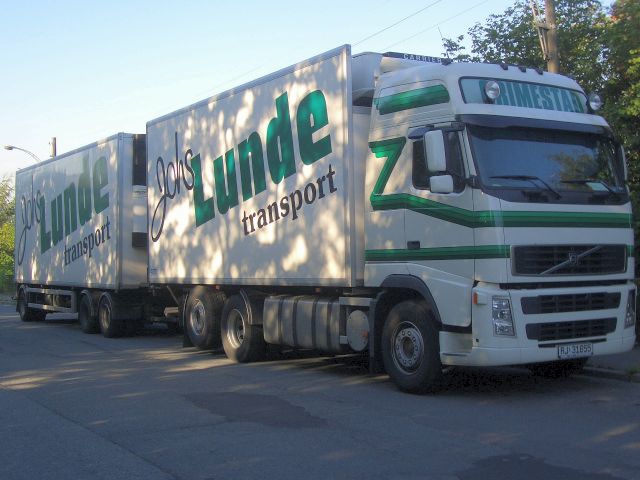 Volvo-FH12-Lunde-Stober-070105-1.jpg