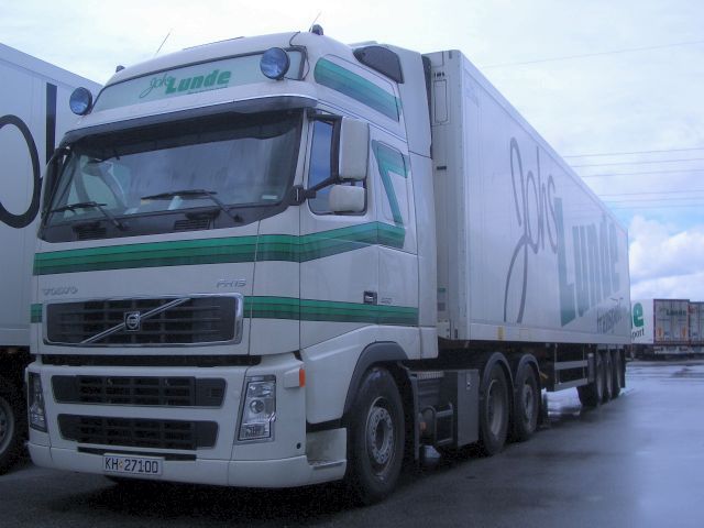 Volvo-FH16-550-Lunde-Stober-070105-01.jpg