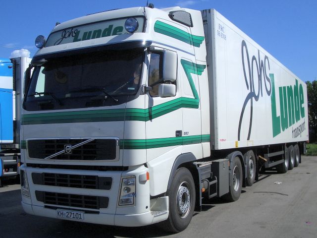 Volvo-FH16-550-Lunde-Stober-070105-02.jpg