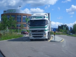 Volvo-FH16-550-Lunde-Stober-070105-03