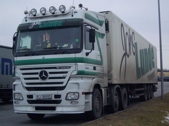 MB-Actros-2554-MP2-Lunde-Stober-220406-01.jpg - Ingo Stober