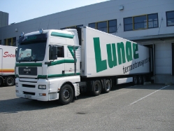 MAN-TGA-XXL-Lunde-Holz-030608-02