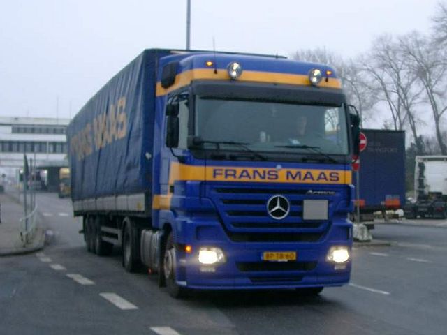 MB-Actros-MP2-Maas-Willann-121203-1.jpg - Michael Willann