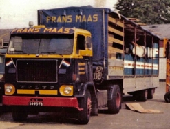 Volvo-F88-Maas-vdBerg-AWolters-110205-01