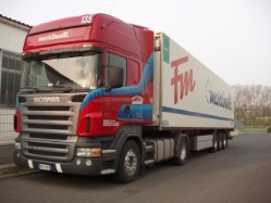 Scania-R-500-Martinelli-Holz-200505-01-I