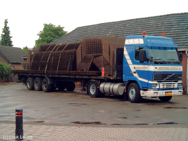 Volvo-FH12-380-Mertens-Levels-280107-03.jpg - Luuk Levels