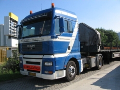 MAN-TGA-XLX-Mertens-Bocken-100907-01