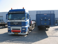 MAN-TGA-XLX-Mertens-Bocken-100907-02