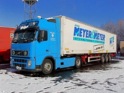 Volvo-FH12-Meyer+Meyer-Holz-200205-02
