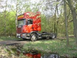 Scania-124-L-420-Michalec-110806-02