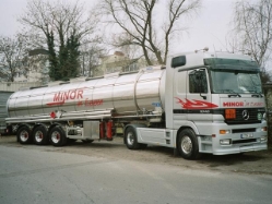 MB-Actros-1846-TASZ-Minor-Uhl-010403-1