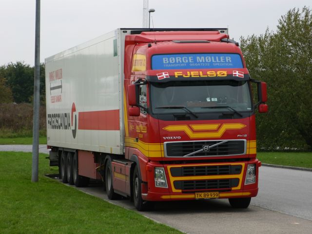 Volvo-FH12-460-Moeller-Thomsen-191004-1.jpg