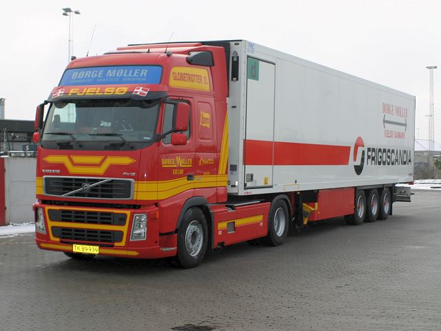 Volvo-FH12-Moeller-Thomsen-100205-01.jpg