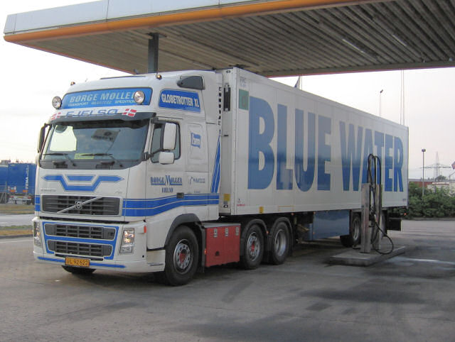 Volvo-FH12-Moeller-Thomsen-291006-01.jpg