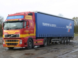Volvo-FH12-460-Moeller-Thomsen-261104-1