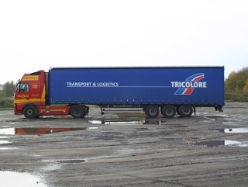 Volvo-FH12-460-Moeller-Thomsen-261104-2