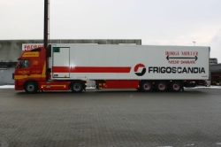 Volvo-FH12-Moeller-Thomsen-100205-02