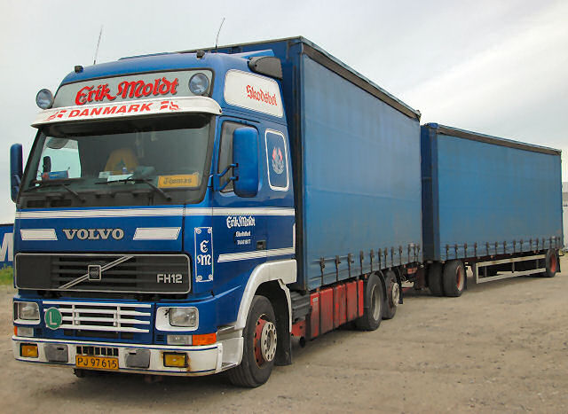 Volvo-FH12-Moldt-Schiffner-080706-01.jpg - Carsten Schiffner
