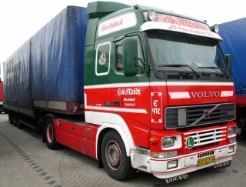 Volvo-FH12-420-Moldt-Haas-260105-04