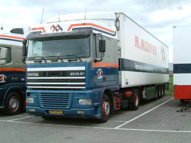 DAF-95-XF-430-Mooy-vMelzen-041005-01.jpg