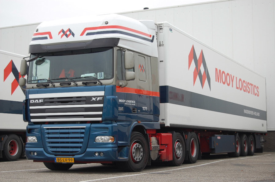 DAF-XF-105-Mooy-vMelzen-271007-04.jpg
