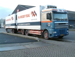 DAF-95-XF-Mooy-vMelzen-290105-05