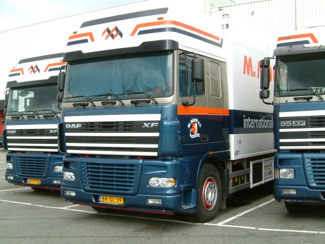 DAF-XF-Mooy-vMelzen-041005-03.jpg