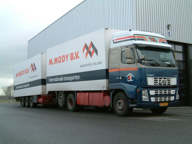 Volvo-FH12-Mooy-vMelzen-040205-01.jpg