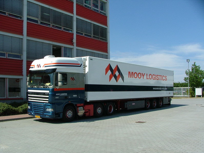 DAF-XF-105-Mooy-Posern-051208-01.jpg - R. Posern