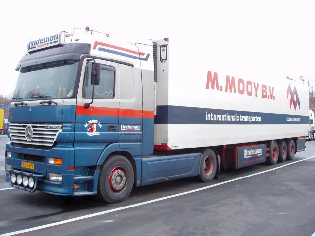 MB-Actros-Lindeman-Mooy-Holz-021204-1.jpg - Frank Holz