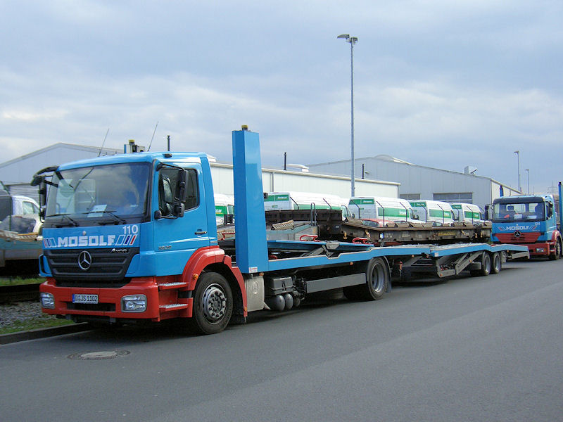 MB-Axor-II-1829-Mosolf-Szy-140708-02.jpg - Trucker Jack