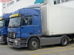 MB-Actros-MP2-1841-Munsberg-Voss-040408-06