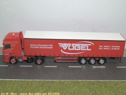 DAF-XF-Voegel-rot-250206-01
