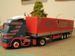 Volvo-FH12-420-Voegel-050105-07