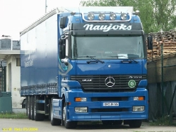 MB-Actros-1843-Naujoks-020504-1