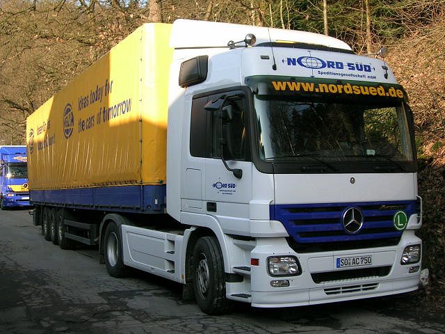 MB-Actros-MP2-Nord-Sued-Peitgen-060205-01.jpg - D. Peitgen