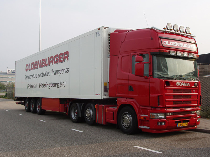 Scania-124-L-420-Oldenburger-Holz-310807-01.jpg - Frank Holz