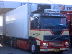 Volvo-FH12-Pedersen-Stober-290404-1
