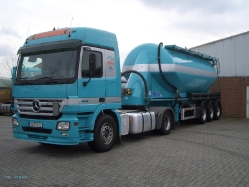 MB-Actros-MP2-1841-Petersen-Behn-170308-01