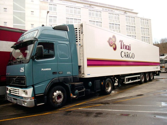 Volvo-FH12-420-KUEKOZS-Pflanzer-(Peterlin).jpg - Daniel Peterlin