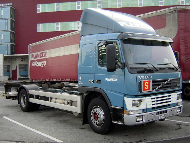 Volvo-FM12-380-Planzer-Hefele-020207-01.jpg - Martin Hefele