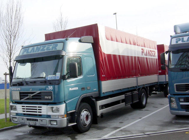 Volvo-FM12-380-Planzer-Hefele-020207-02.jpg - Martin Hefele