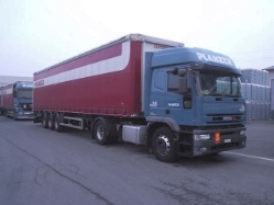 Iveco-EuroTech-Planzer-Junco-250106-01