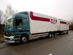 MB-Actros-1840-KOHZ-Planzer-(Peterlin)-0104-1