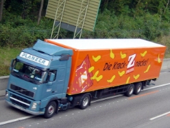 Volvo-FH12-Planzer-Hefele-020207-01