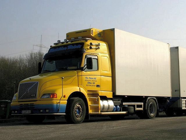 Volvo-NH12-420-Priebs-Hobo-130205-03.jpg - Klaas Hobo